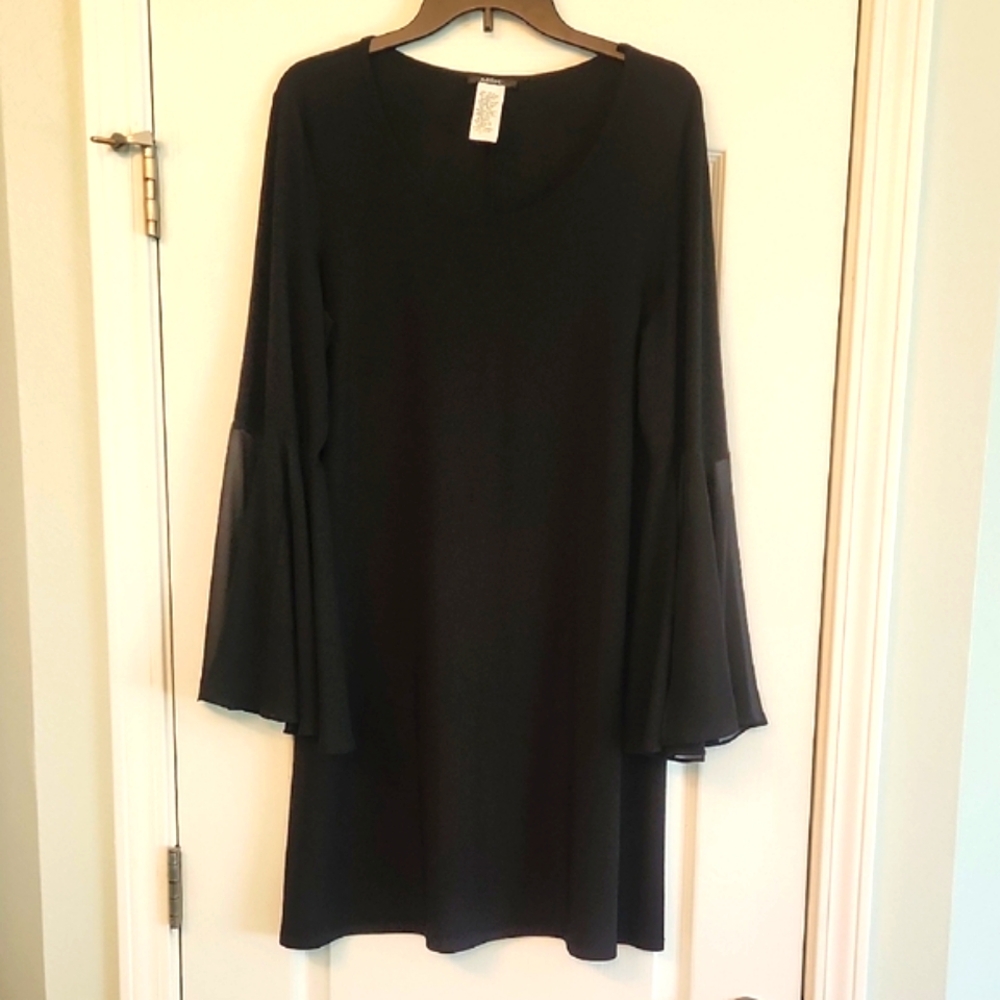 Elegant Black Bell Sleeve Dress